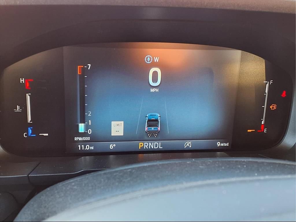 New 2025 Ford Maverick Lariat w/ Black Appearance Package image 16