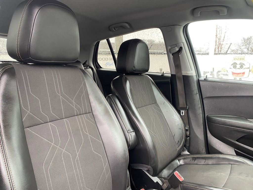Used 2020 Chevrolet Trax LT w/ Driver Confidence Package image 16