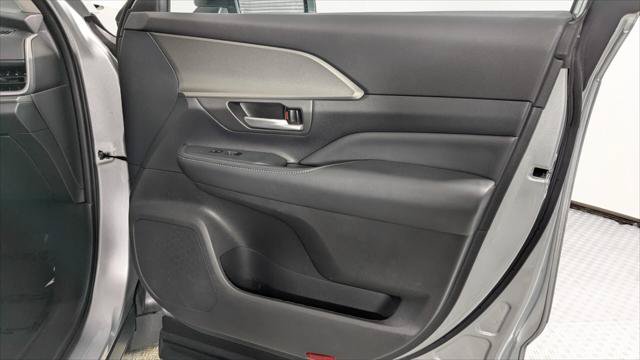 Used 2025 Toyota Grand Highlander FWD image 26