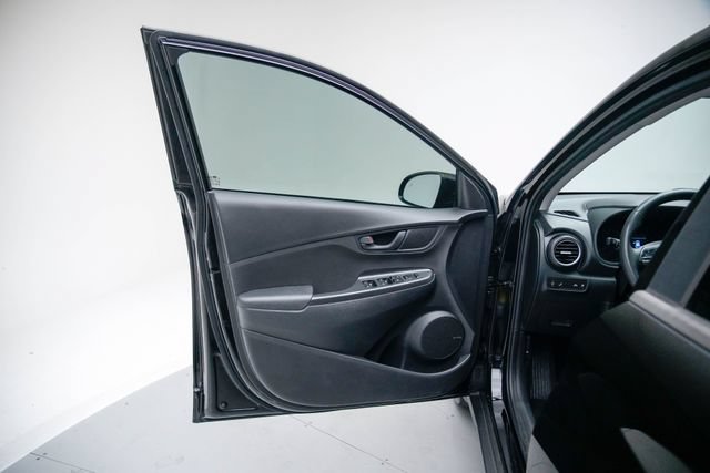 Used 2019 Hyundai Kona SEL w/ SEL Tech Package 02 FWD image 14