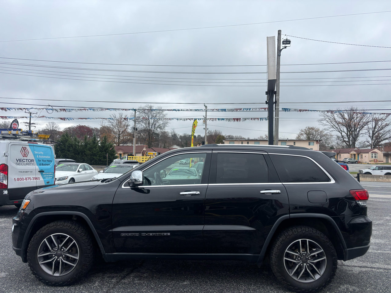 Used 2020 Jeep Grand Cherokee Limited image 2