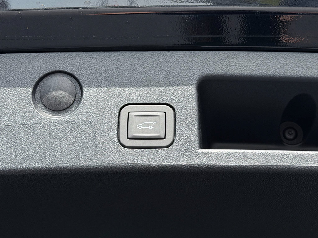 New 2026 Chevrolet Equinox RS image 10