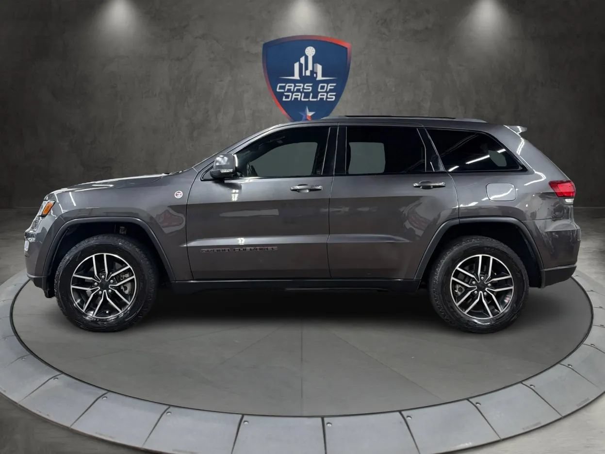 Used 2020 Jeep Grand Cherokee Trailhawk w/ Premium Lighting Group AWD/4WD image 2