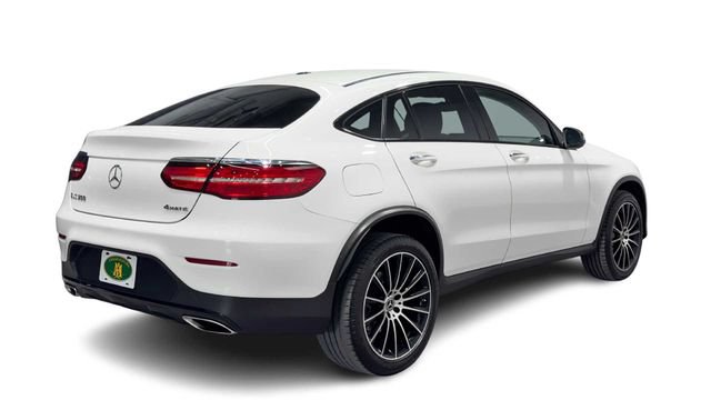Used 2017 Mercedes-Benz GLC 300 4MATIC Coupe image 2