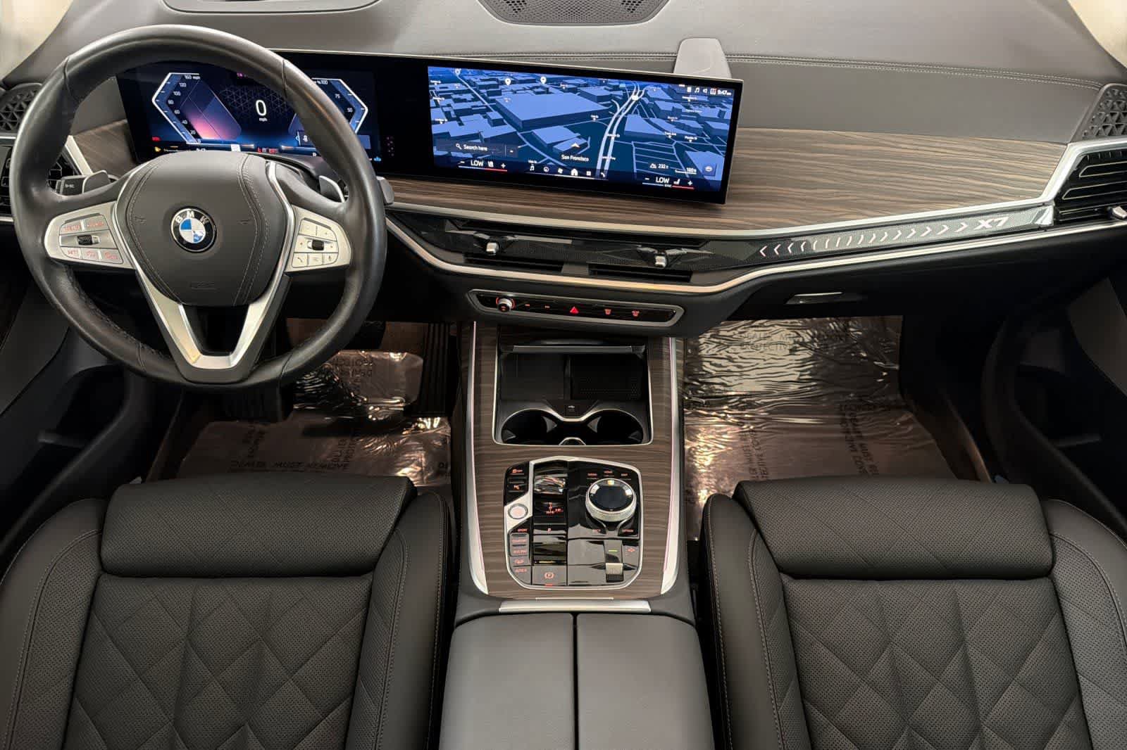Used 2026 BMW X7 xDrive40i AWD/4WD image 3