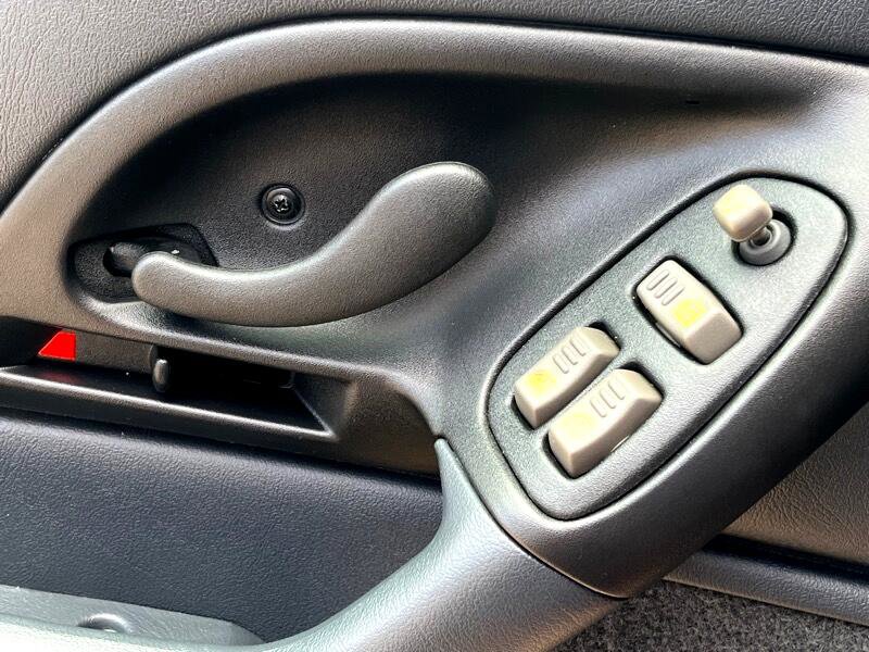 Used 1993 Chevrolet Camaro Z28 image 18