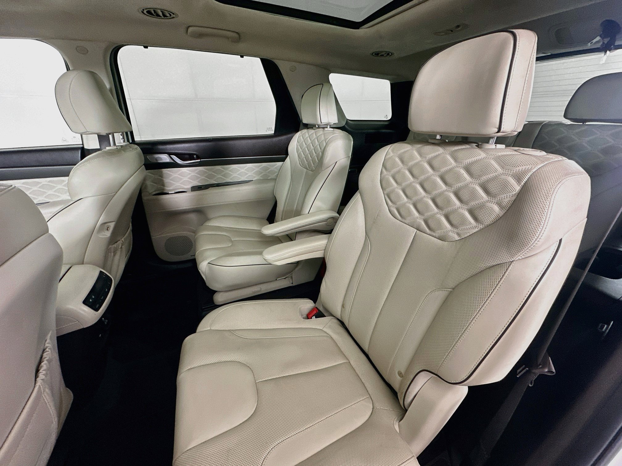 Used 2020 Hyundai Palisade Limited AWD/4WD image 29