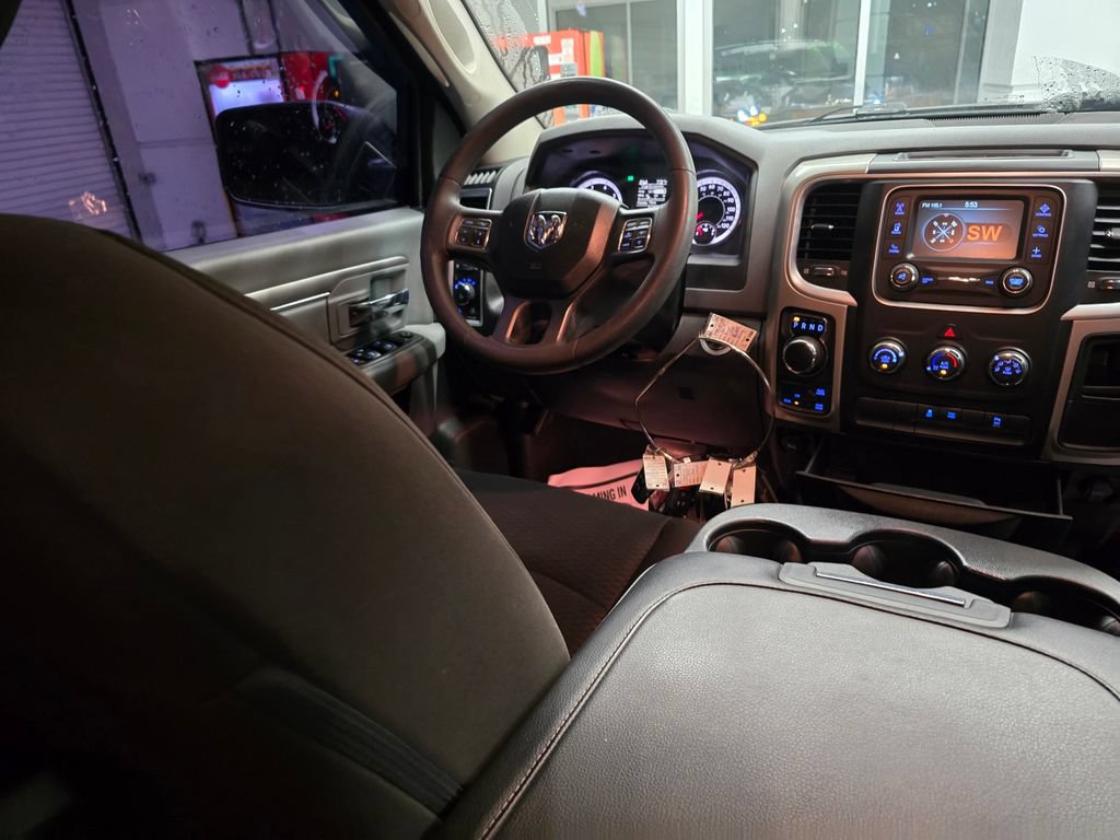 Used 2019 RAM 1500 Warlock AWD/4WD image 39