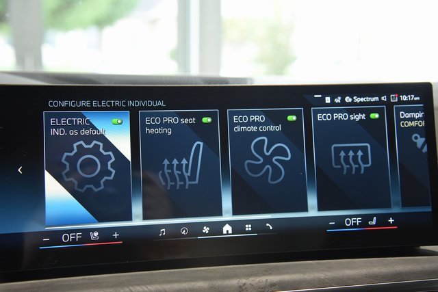 New 2026 BMW X5 xDrive50e w/ Executive Package image 33