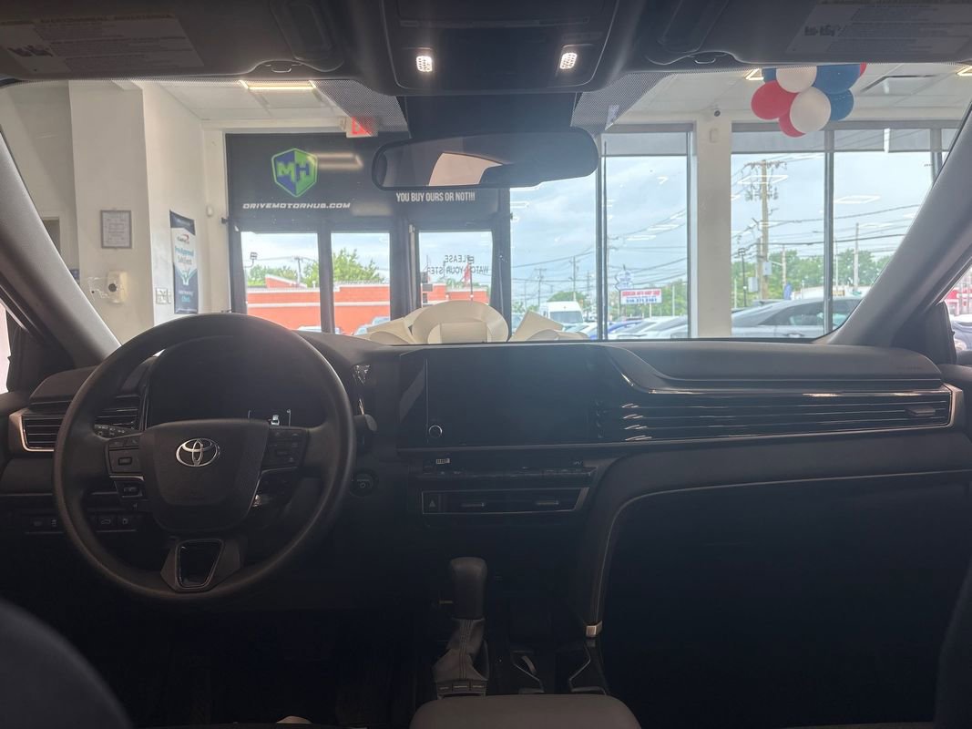 Used 2025 Toyota Camry LE FWD image 15