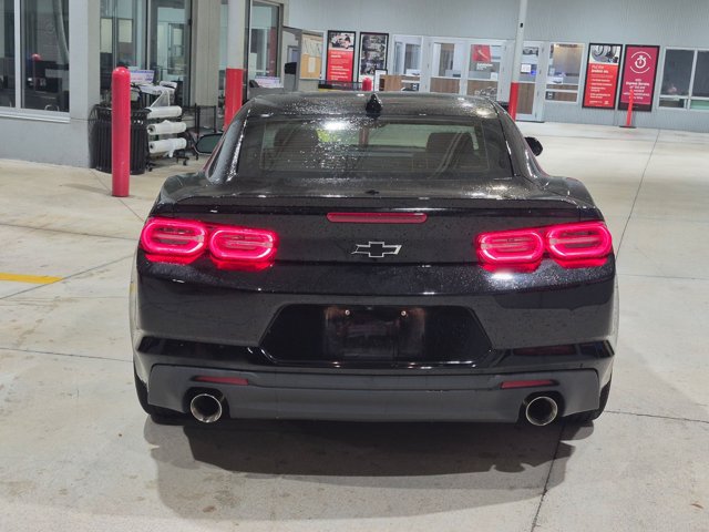 Used 2023 Chevrolet Camaro LT RWD image 6