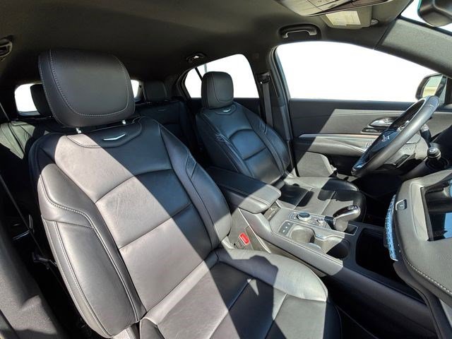 Used 2023 Cadillac XT4 Premium Luxury FWD image 19