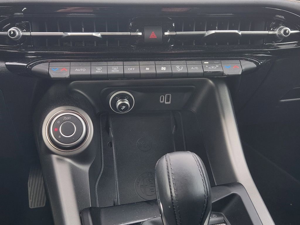 Used 2024 Alfa Romeo Tonale Ti image 19