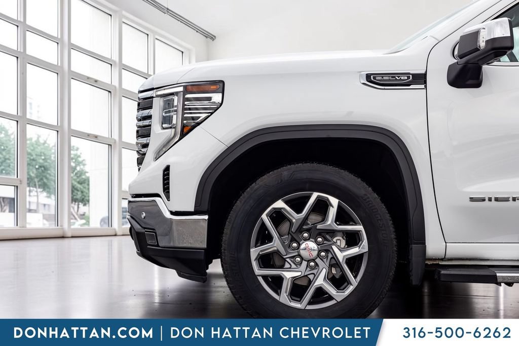 Used 2023 GMC Sierra 1500 SLT w/ SLT Premium Plus Package AWD/4WD image 29