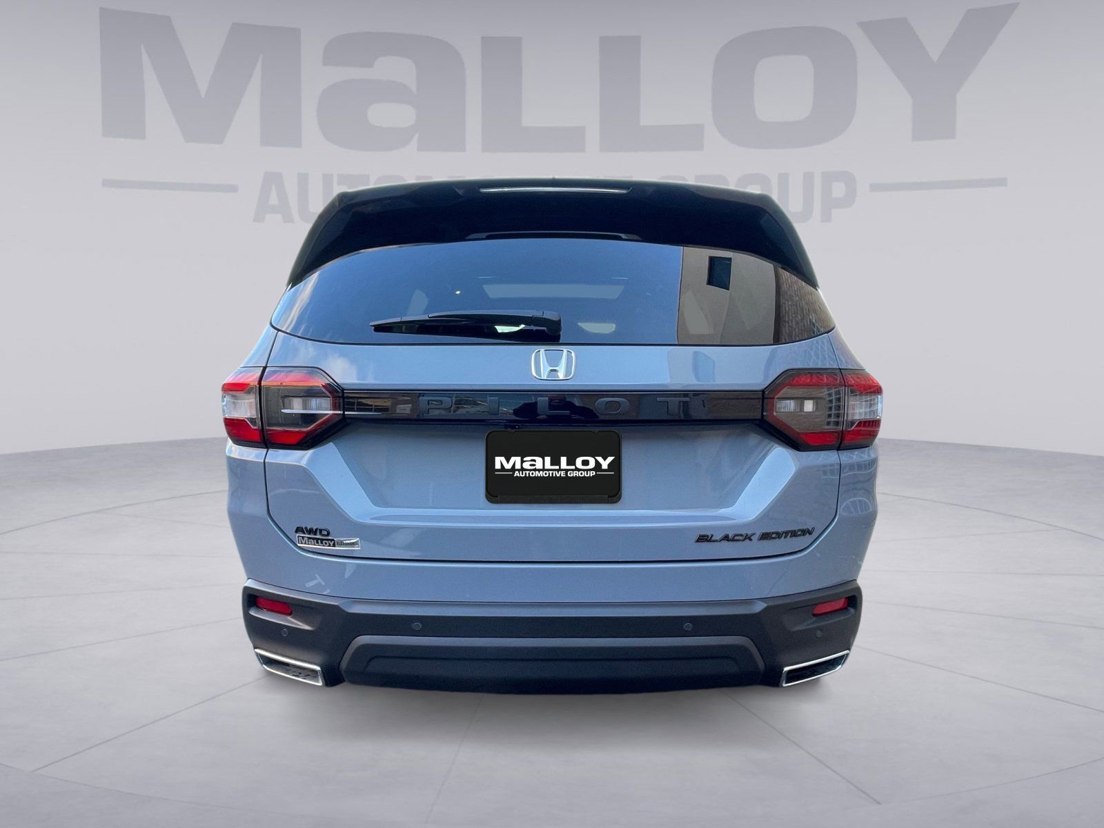 Used 2025 Honda Pilot Black Edition image 4