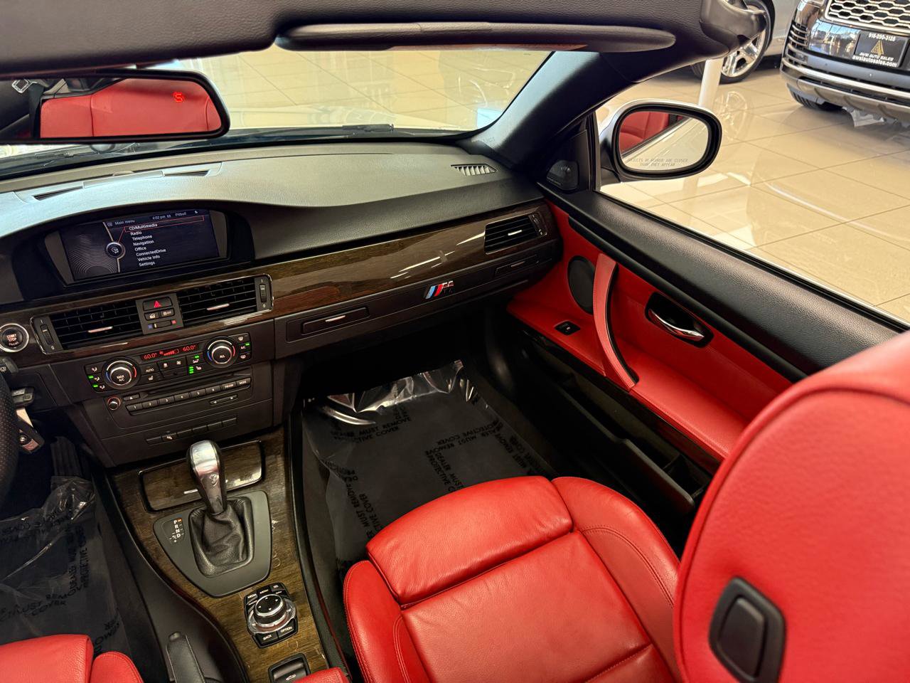 Used 2013 BMW 328i Convertible w/ M Sport Pkg image 14