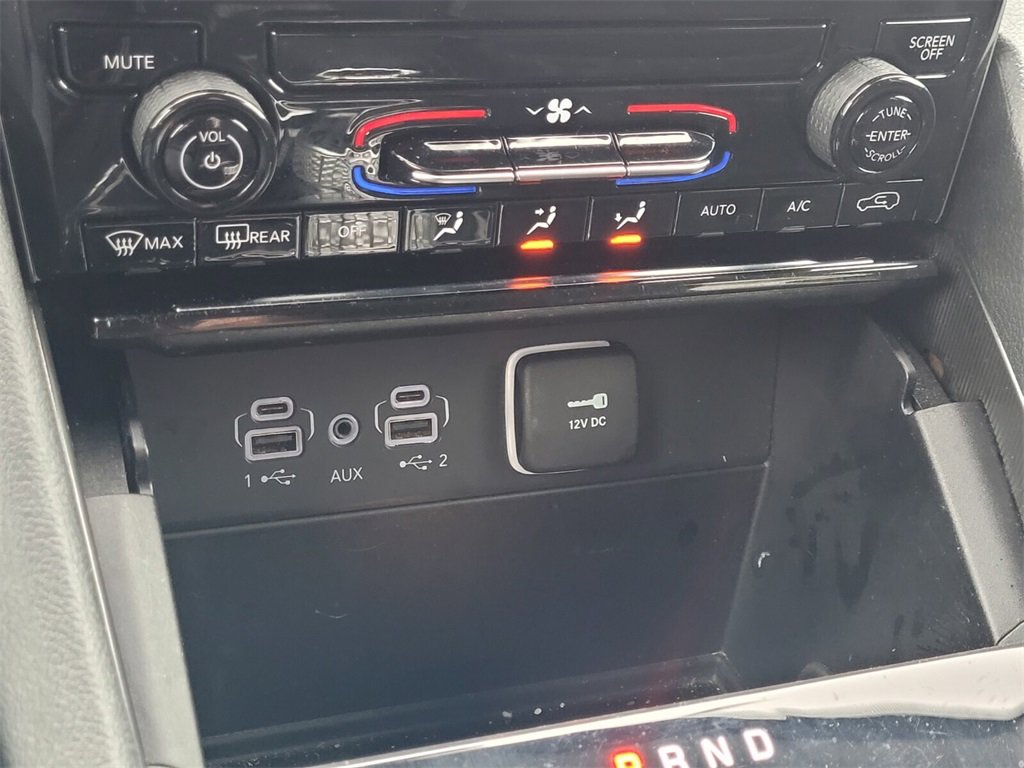 Used 2024 Jeep Grand Cherokee Laredo image 17