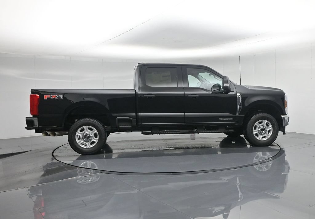 New 2026 Ford F250 XLT w/ FX4 Off-Road Package AWD/4WD image 26