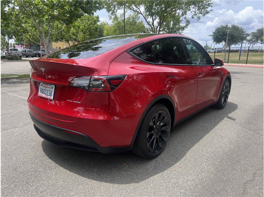 Used 2021 Tesla Model Y Long Range AWD/4WD image 5