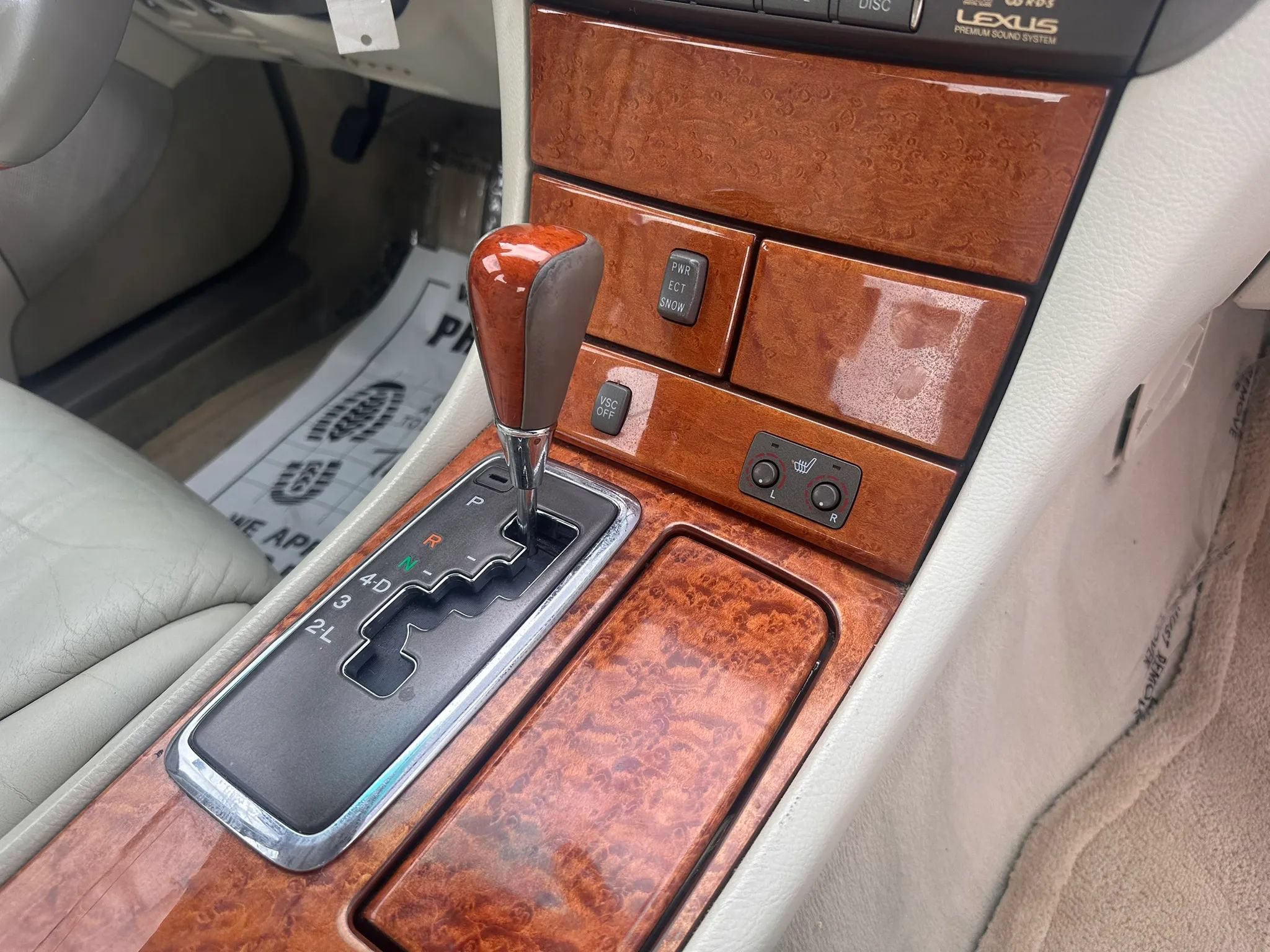 Used 2001 Lexus LS 430 RWD image 37