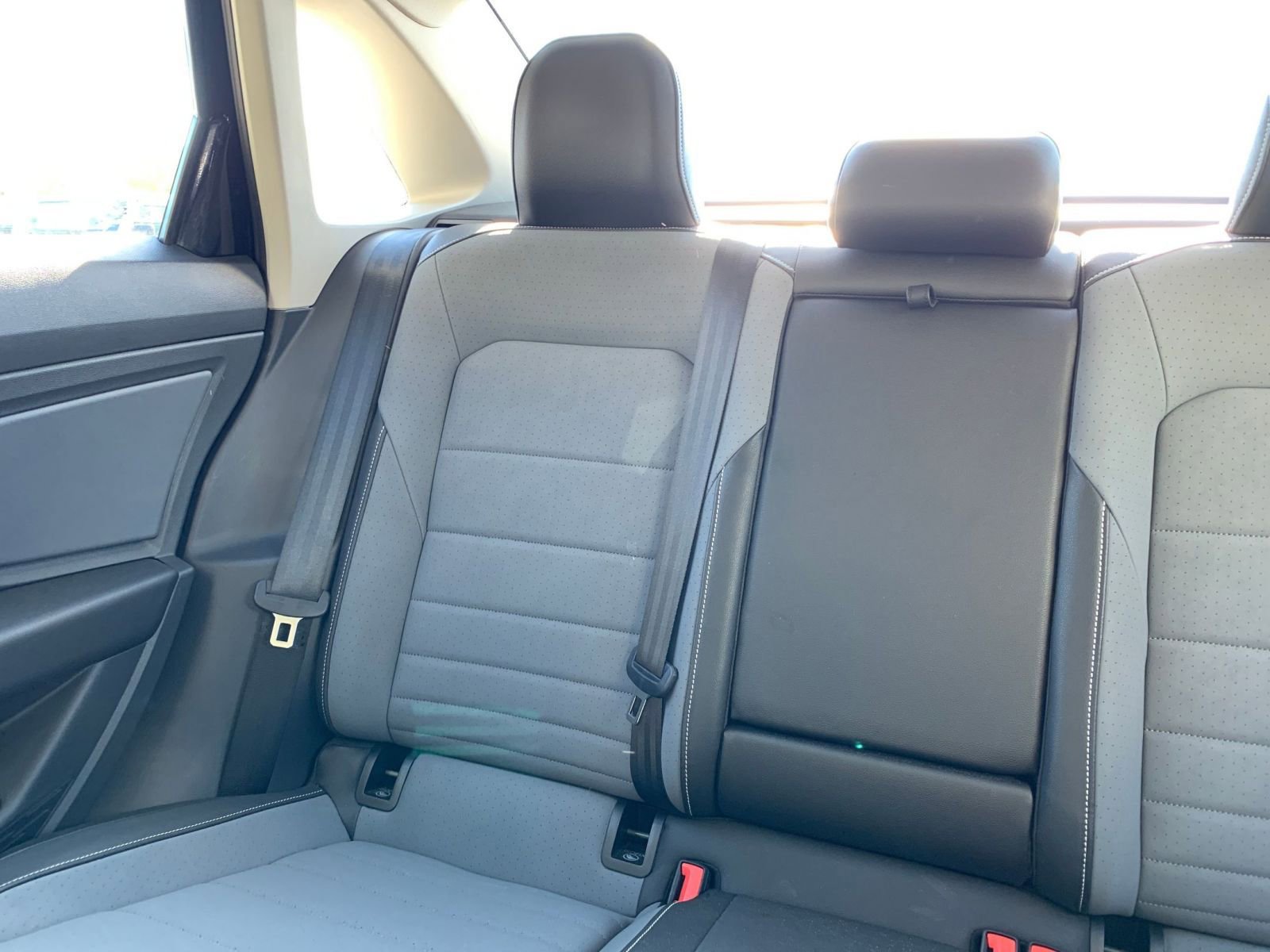 Used 2025 Volkswagen Jetta SE image 38