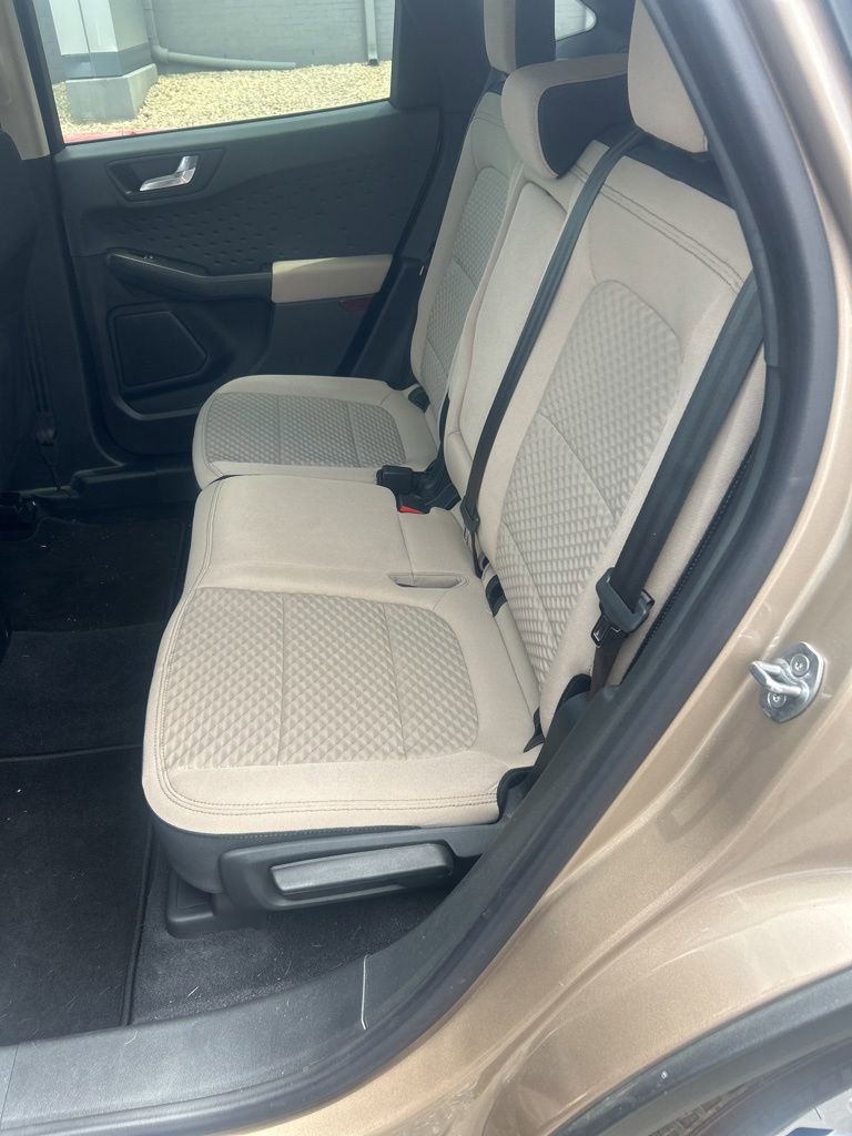 Used 2020 Ford Escape SE FWD image 6