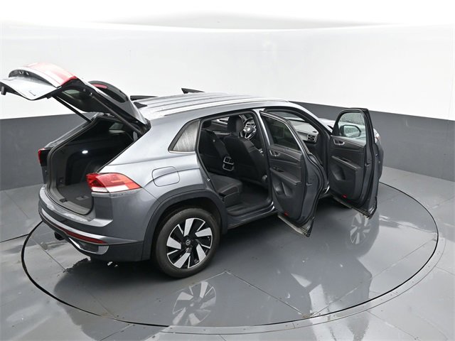 Used 2025 Volkswagen Atlas Cross Sport SE image 29