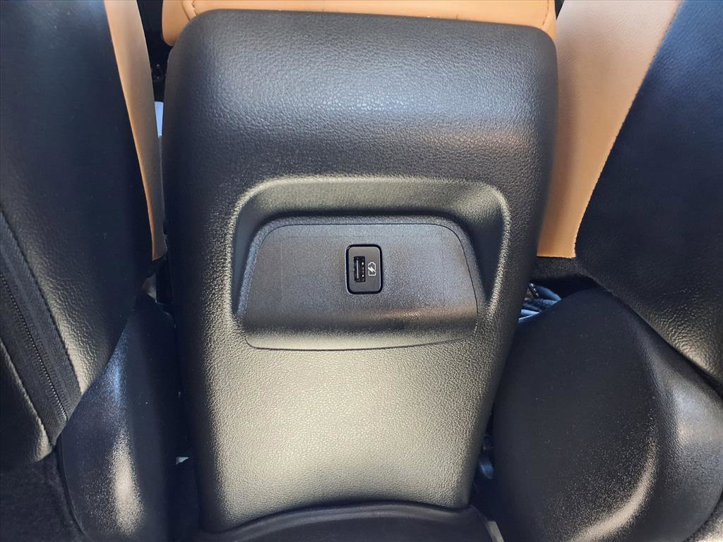 Used 2023 Nissan Sentra SV w/ SV Premium Package image 25