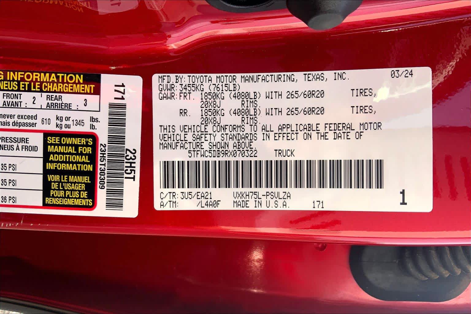 Used 2024 Toyota Tundra Limited AWD/4WD image 37