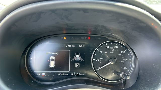 Certified 2023 Nissan Kicks SR w/ SR Premium Package FWD image 14