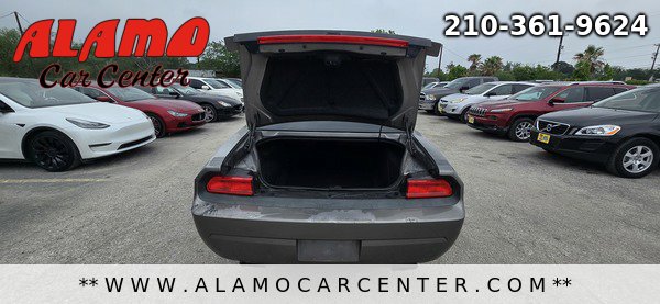 Used 2012 Dodge Challenger SXT RWD image 21