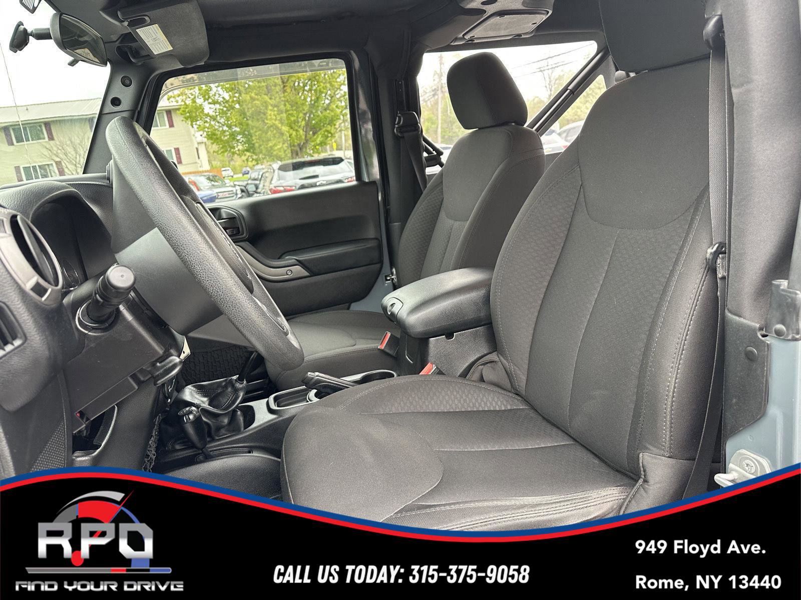Used 2015 Jeep Wrangler Sport AWD/4WD image 7