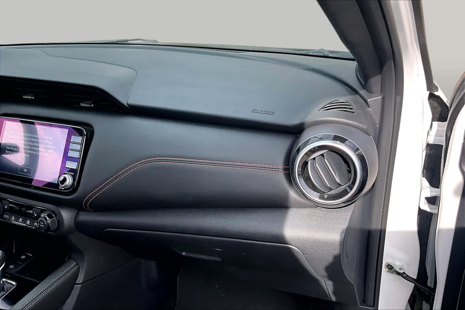 Certified 2023 Nissan Kicks SR w/ SR Premium Package FWD image 17