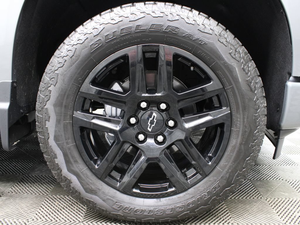 Used 2026 Chevrolet Silverado 1500 RST w/ RST Select Package AWD/4WD image 13