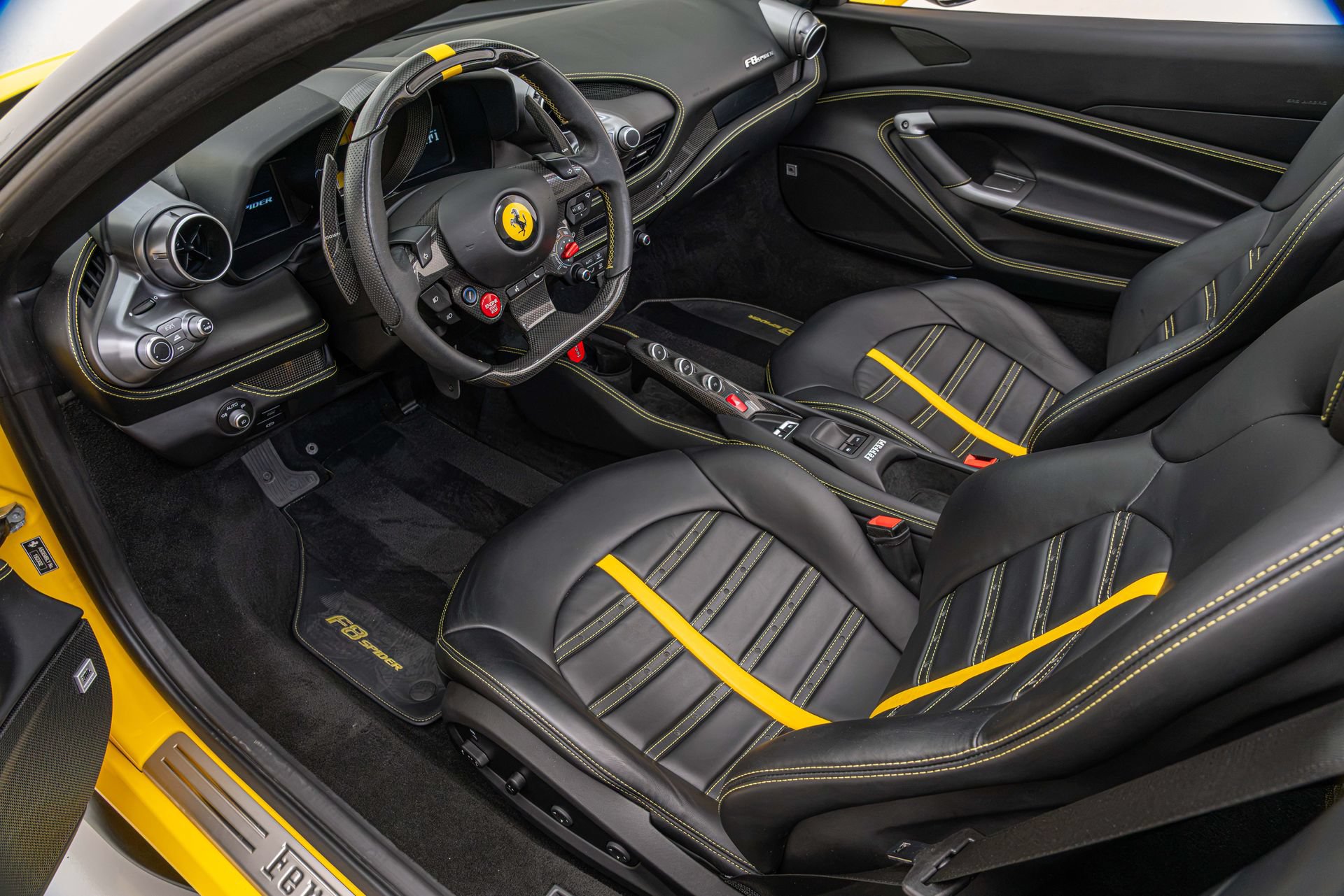 Certified 2022 Ferrari F8 Tributo RWD image 29