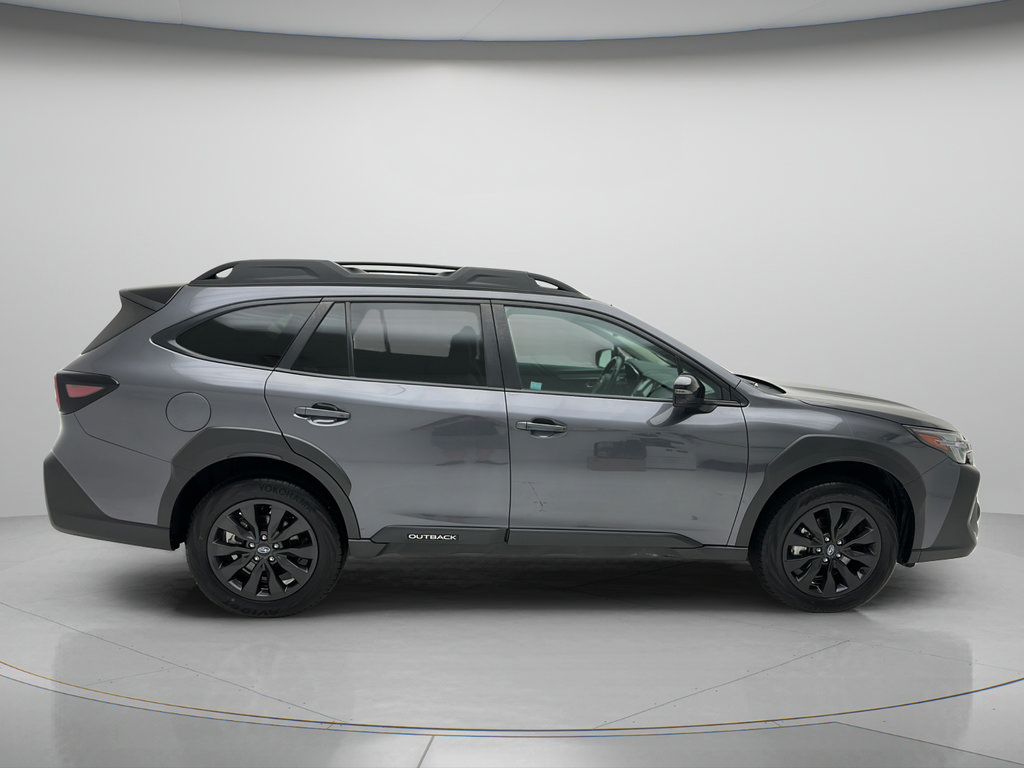 Used 2025 Subaru Outback Onyx Edition AWD/4WD image 6