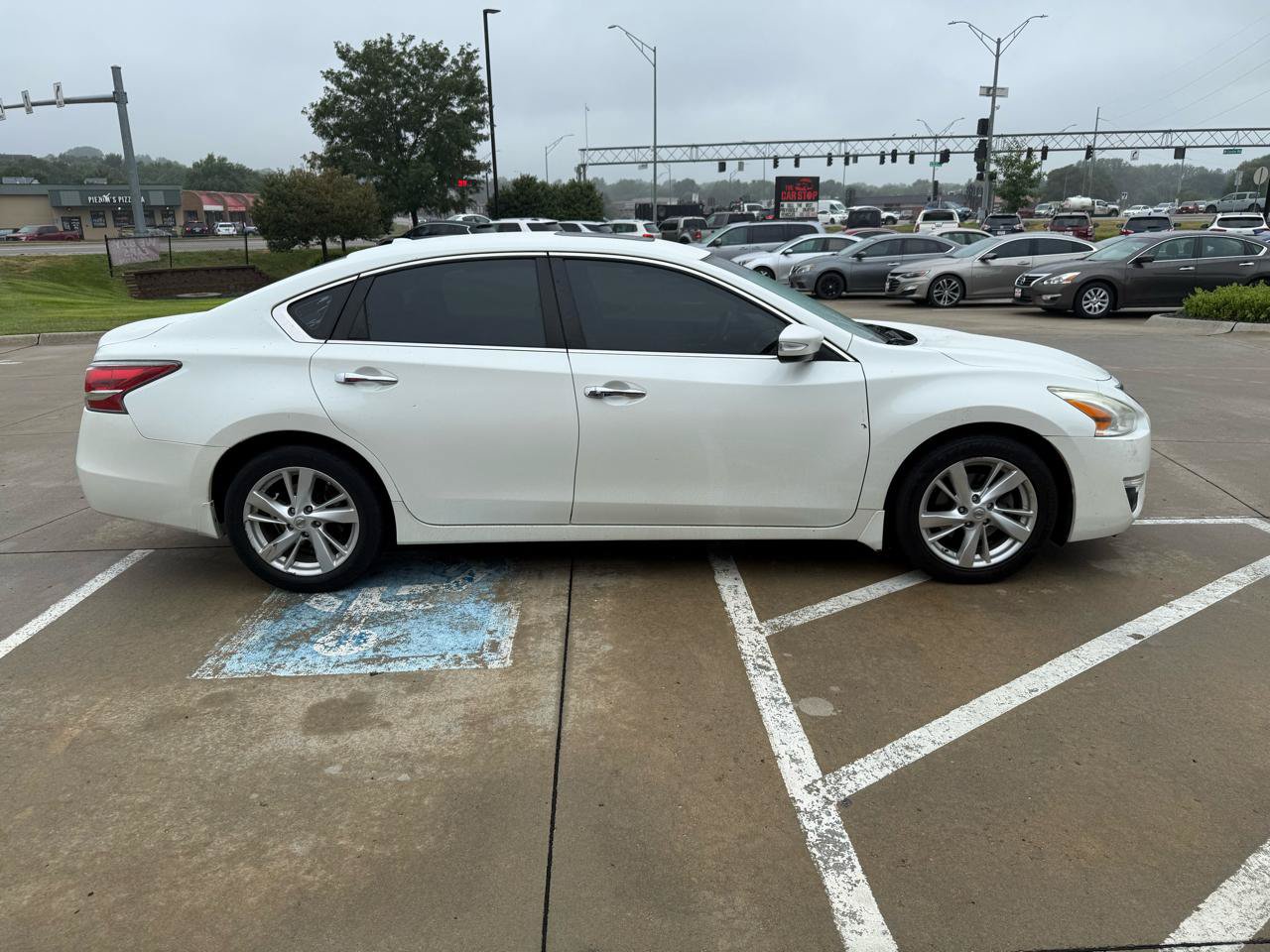 Used 2015 Nissan Altima 2.5 SL w/ Moonroof Package FWD image 6