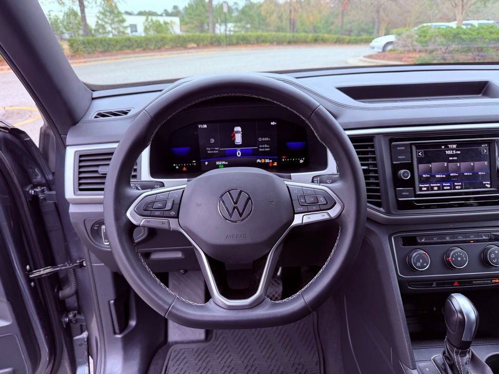 Used 2022 Volkswagen Atlas Cross Sport SE image 17