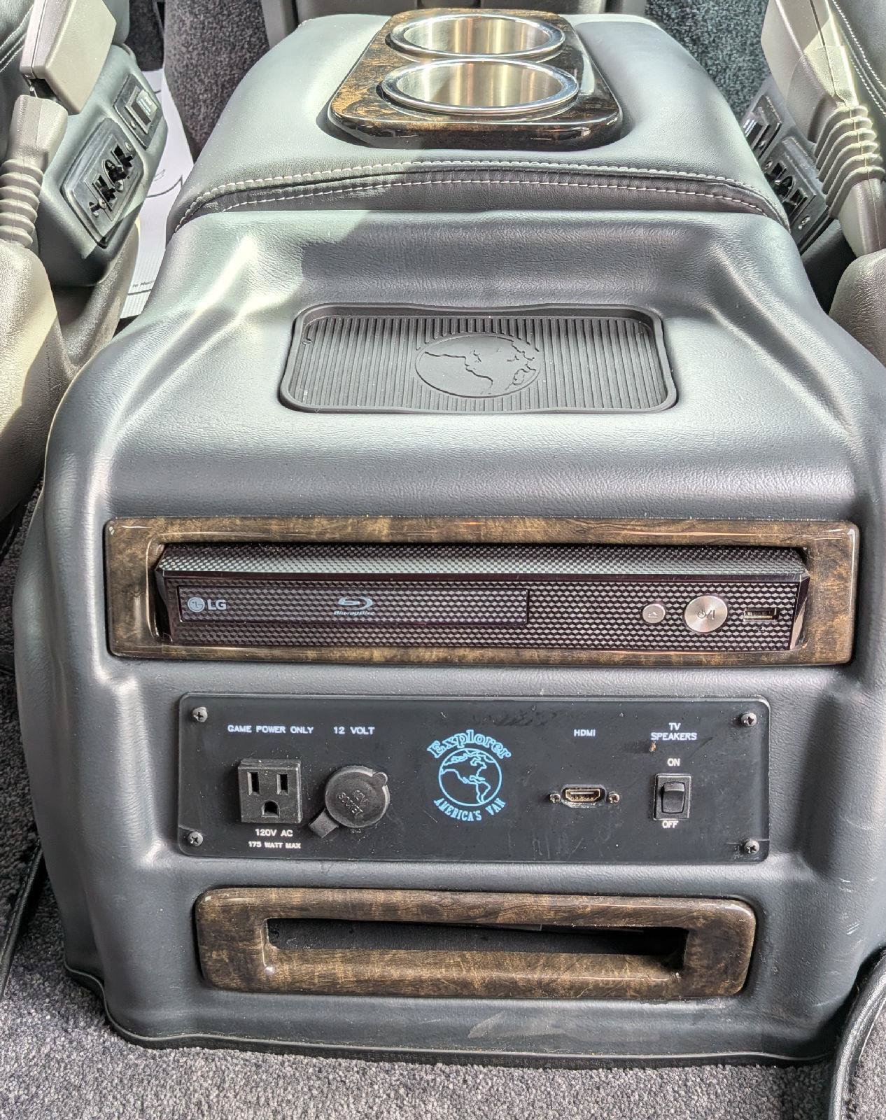 Used 2023 GMC Savana 2500 Extended RWD image 25