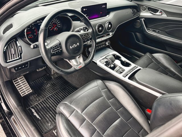 Used 2022 Kia Stinger GT2 image 12