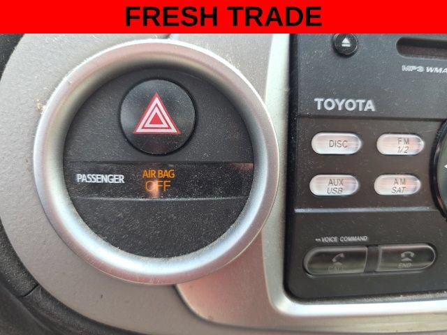 Used 2014 Toyota Yaris LE FWD image 10