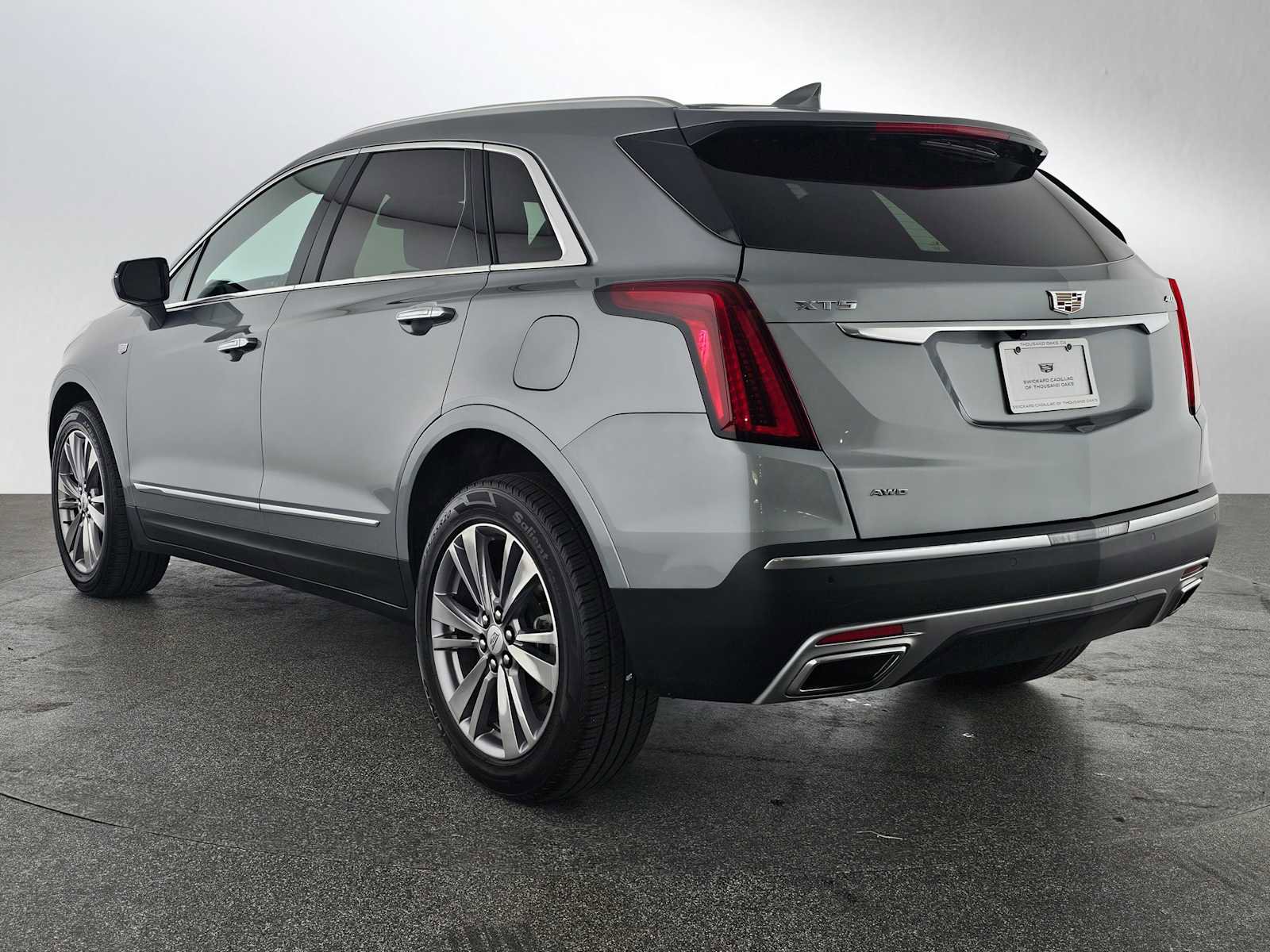 Used 2024 Cadillac XT5 Premium Luxury image 5