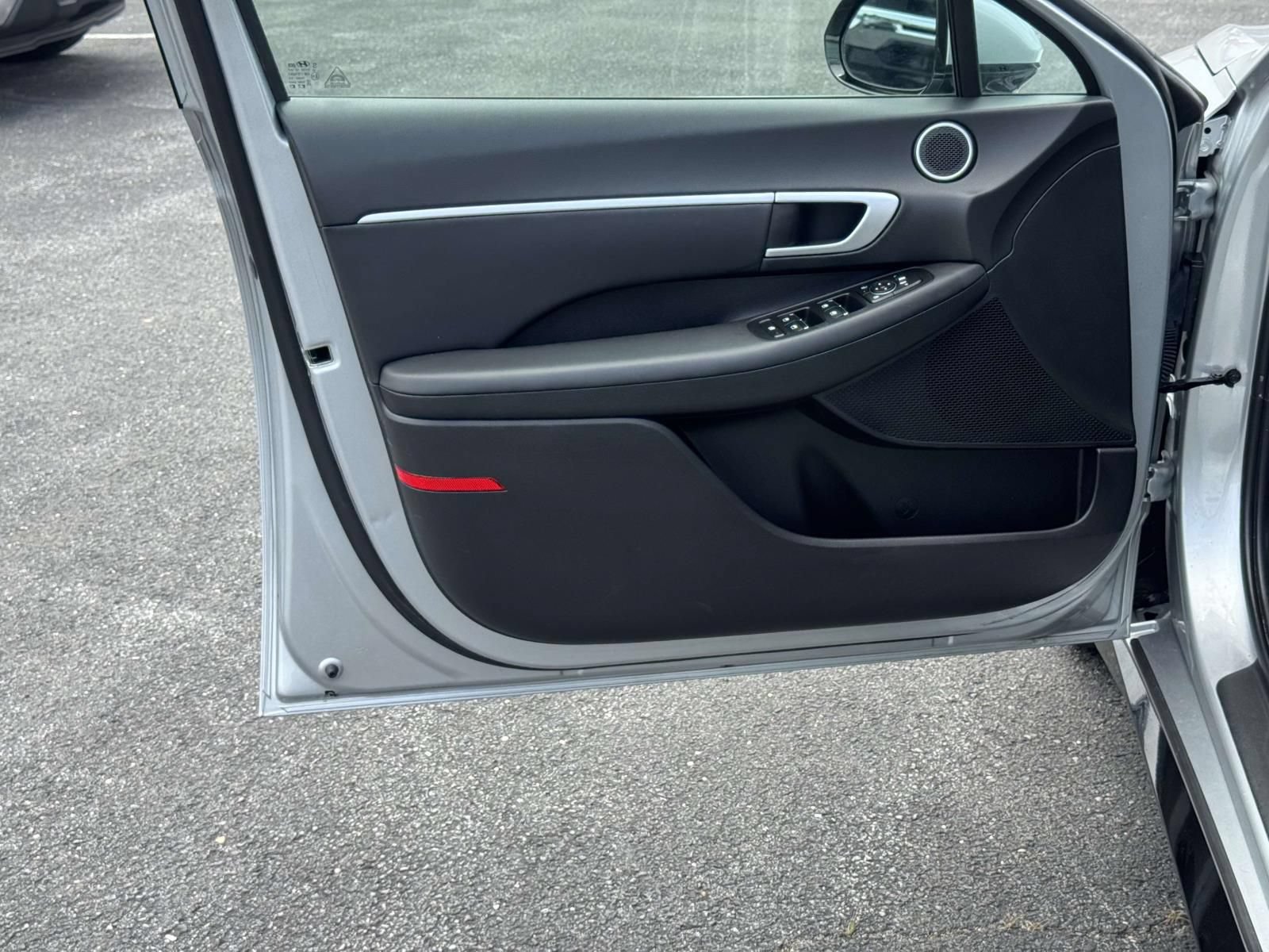 Used 2025 Hyundai Sonata SEL FWD image 19