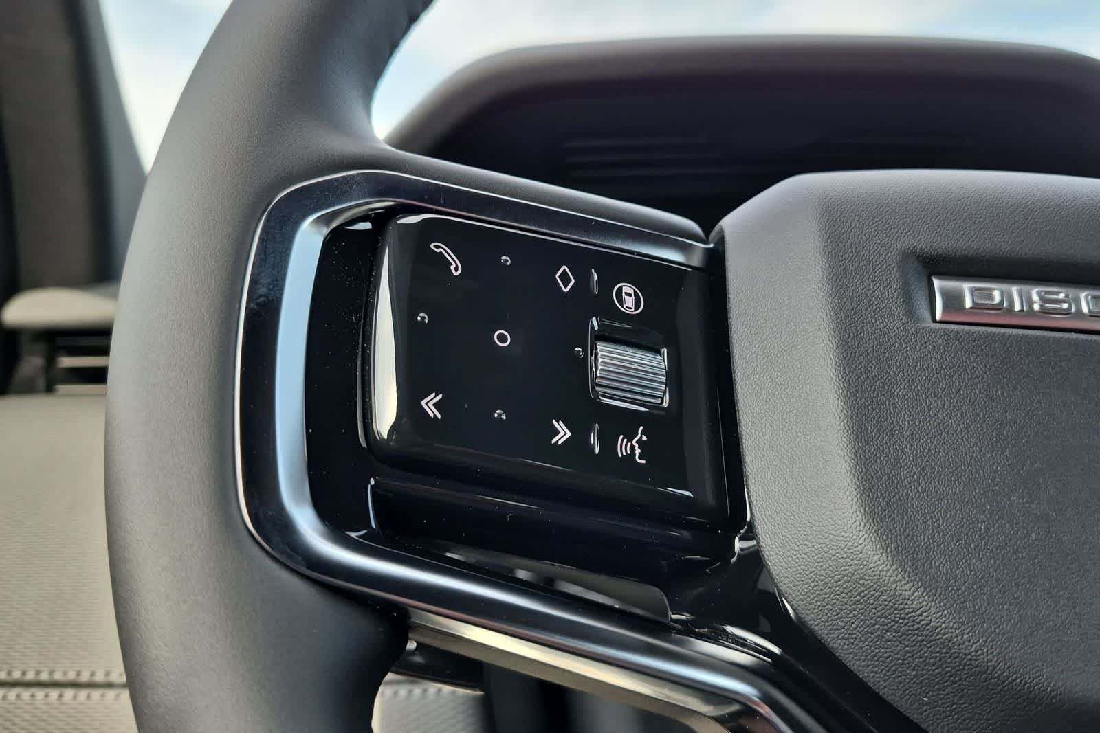 New 2026 Land Rover Discovery Sport Landmark AWD/4WD image 21