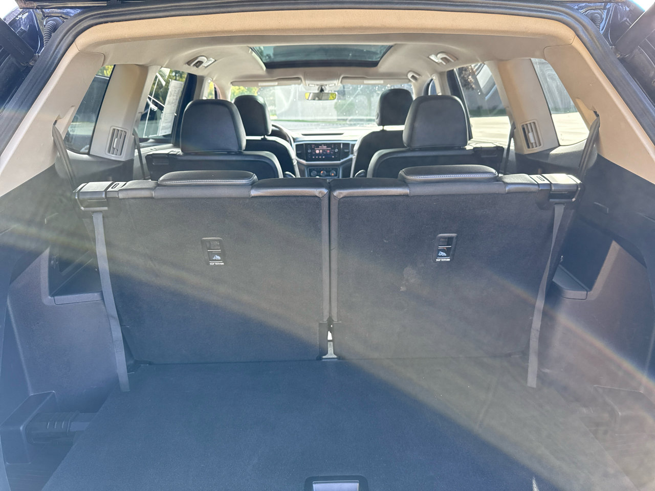 Used 2019 Volkswagen Atlas SEL R-Line image 25