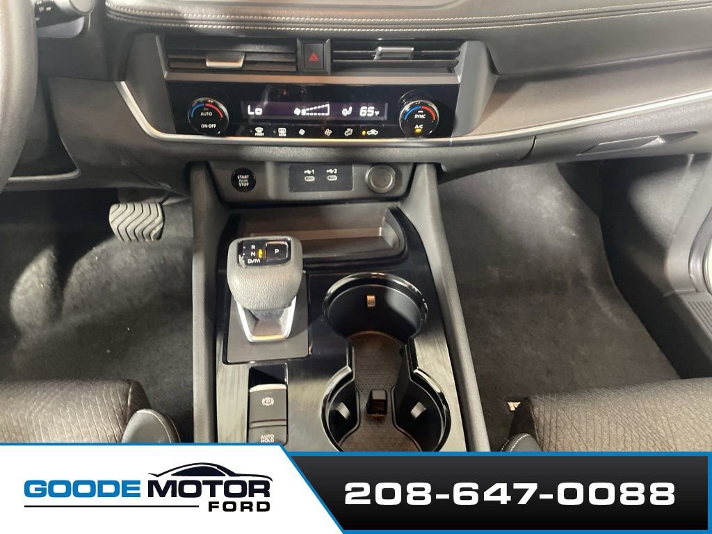 Used 2024 Nissan Rogue SV AWD/4WD image 17
