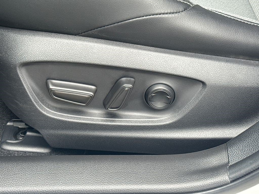 Used 2021 Toyota Corolla XSE FWD image 22