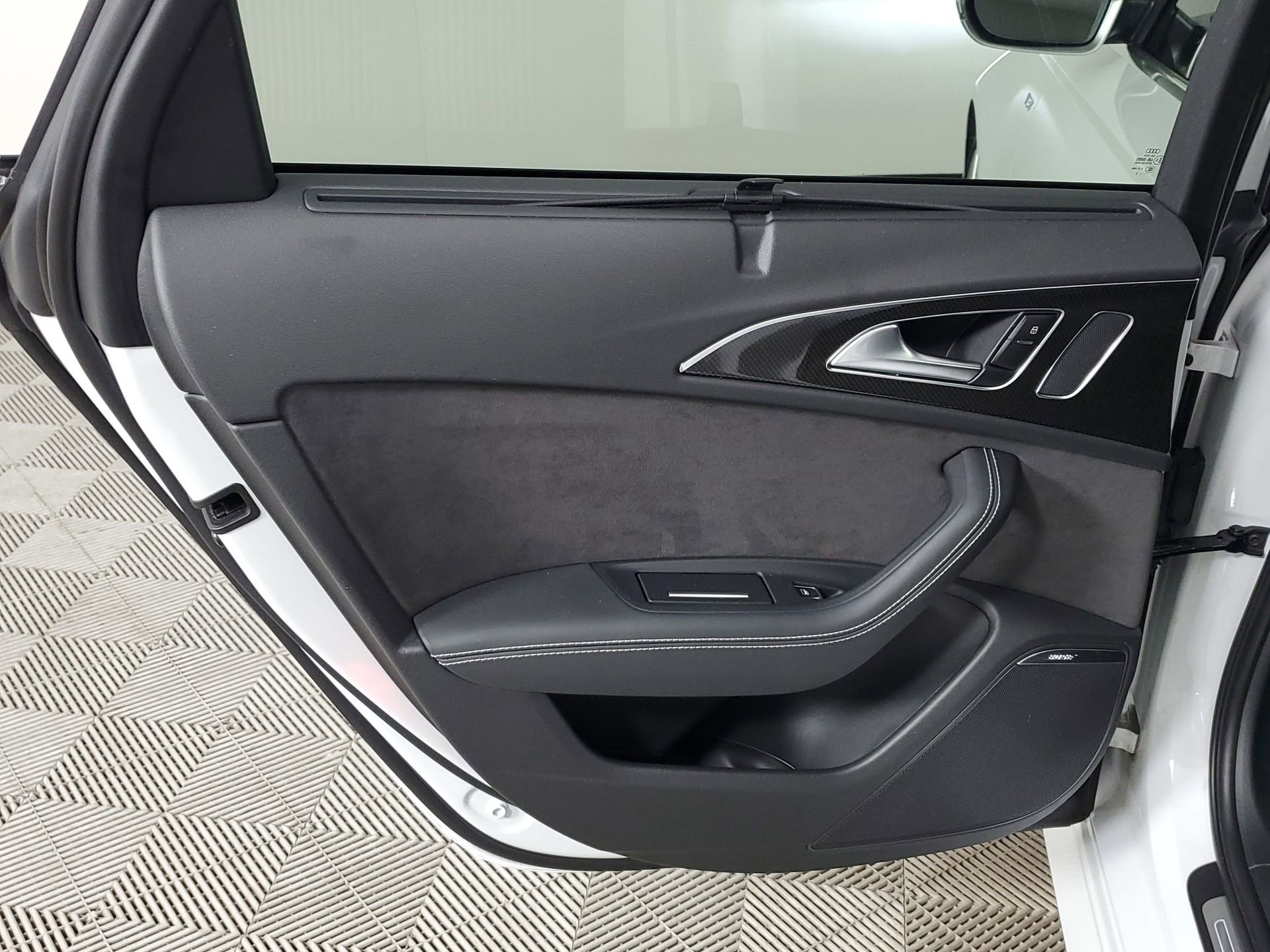 Used 2016 Audi S6 Prestige w/ Prestige Package image 24