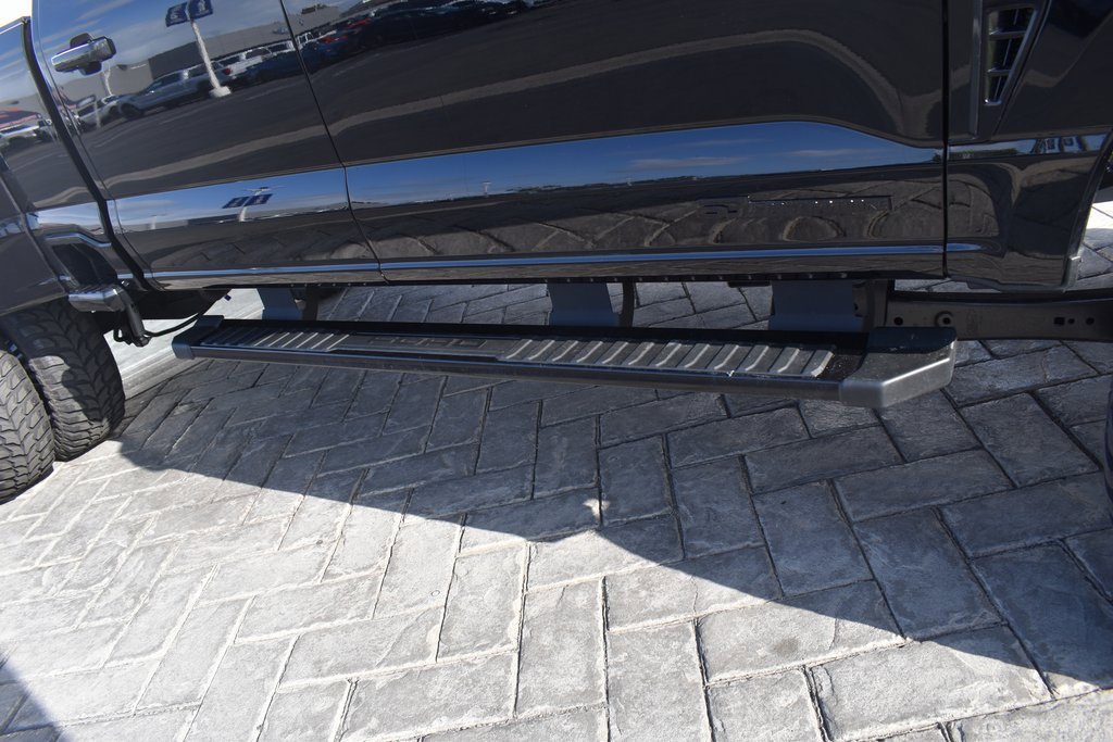 Used 2025 Ford F350 Lariat w/ FX4 Off-Road Package image 8