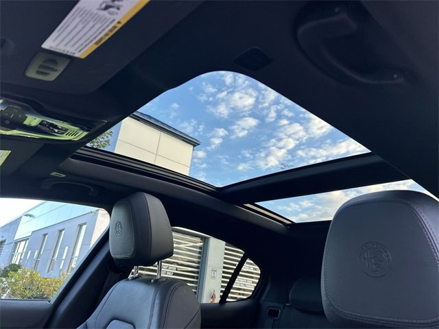 Used 2024 Alfa Romeo Stelvio Veloce image 23